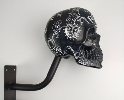 TYIIPLUS™ Skull Motorcycle Helmet Holder – Punk Skull Wall Mount Rack for Helmets, Jackets & Garage Decor
